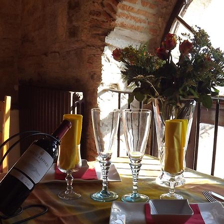 Auberge De La Halle Cordes-sur-Ciel Exteriér fotografie