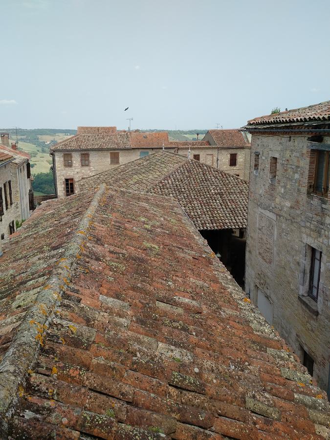 Auberge De La Halle Cordes-sur-Ciel Exteriér fotografie